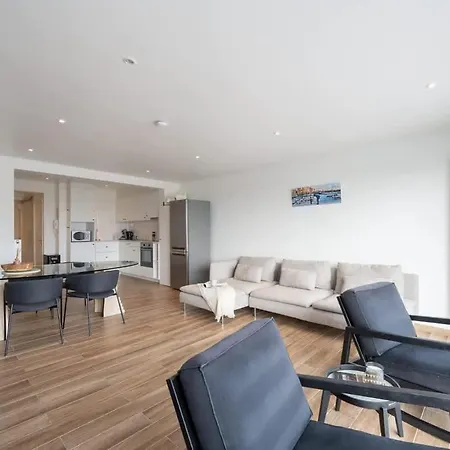 아파트 2-Slaapkamer Appartement Met Zicht Op De Haven